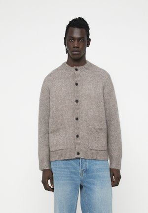 COBY CARDIGAN - Cardigan - oak brown