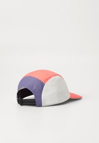 ASICS Cap - coral reef/greyish purple/birch