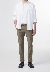 NN.07 Chino kalhoty - beige