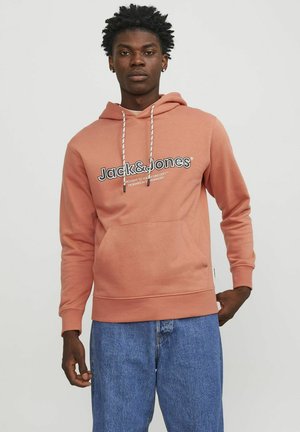 Felpa color pesca con cappuccio regolabile, tasca frontale e scritte bianche. Realizzata in materiale morbido, presenta polsini e orlo a costine.
