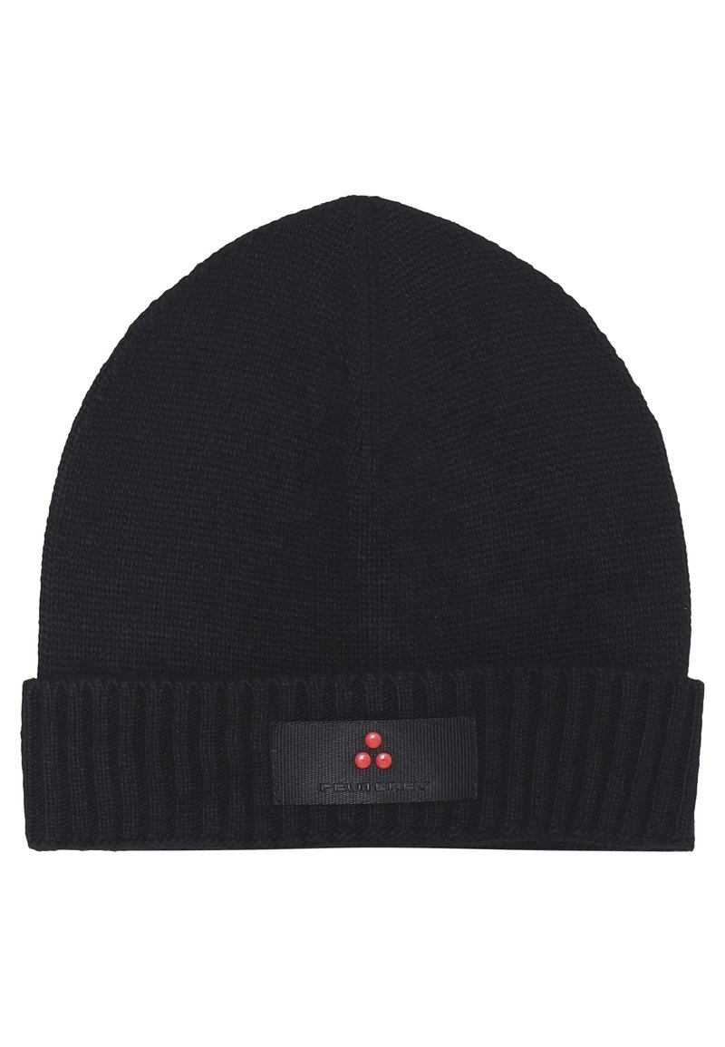 Cappello di maglia nero con risvolto a coste, caratterizzato da un'etichetta rettangolare con tre punti rossi e testo del marchio. Texture morbida, design aderente.