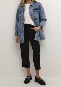 Kaffe Abrigo corto - light-blue denim