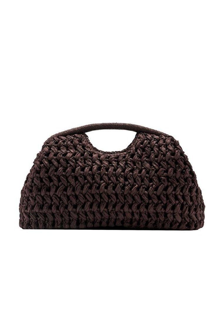 Bolso de mano tejido en marrón con una silueta redondeada, que cuenta con un asa superior y una superficie texturizada. Diseño compacto con una base plana para mayor estabilidad.