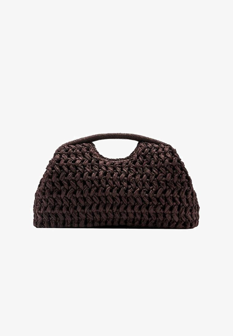 Borsa a tracolla intrecciata marrone con silhouette arrotondata, dotata di manico superiore e superficie testurizzata. Design compatto con base piatta per maggiore stabilità.