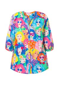 Camicia button-up colorata con una stampa di volti diversi, con acconciature e occhiali da sole vari. Realizzata in tessuto leggero con maniche a ¾.