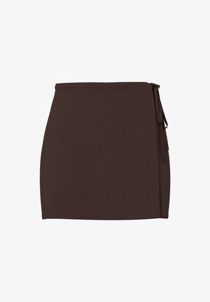 Pieces, PCBOSELLA MW WRAP SKIRT NOOS BC - Falda cruzada - hot fudge