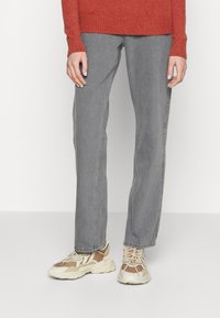 Weekday ROWE EXTRA HIGH - Calças de ganga de perna direita - grey standard