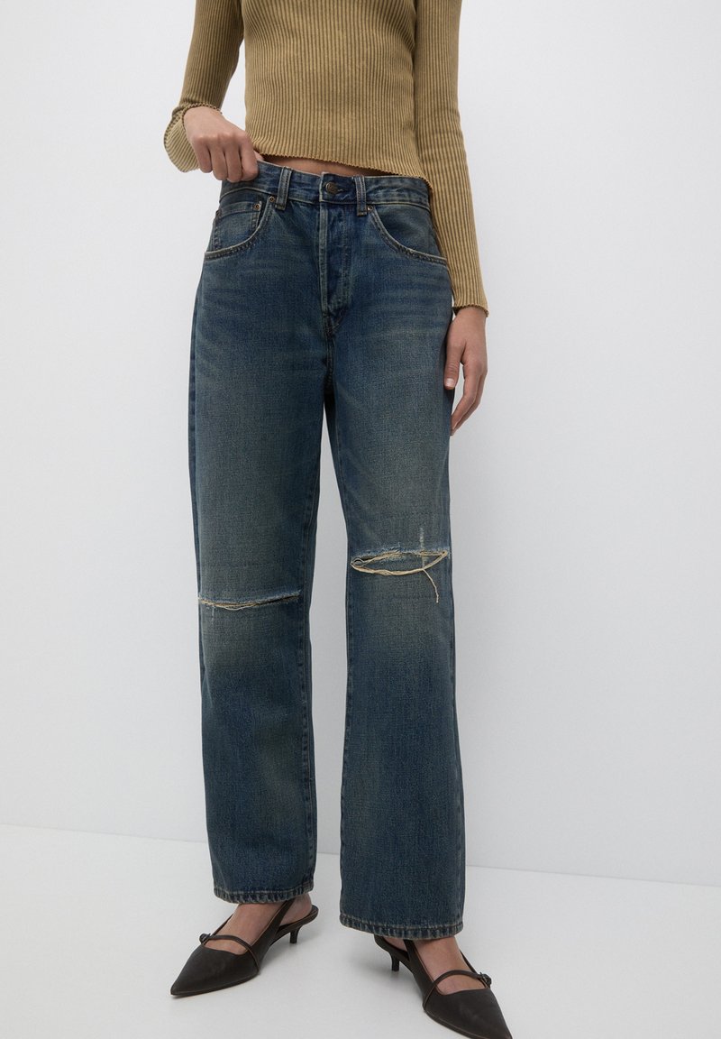 PULL&BEAR LEE BAGGY Flared Jeans dark blue/dunkelblau Zalando.at