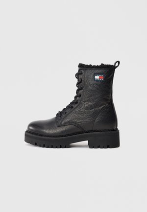 URBAN - Snörstövletter - black
