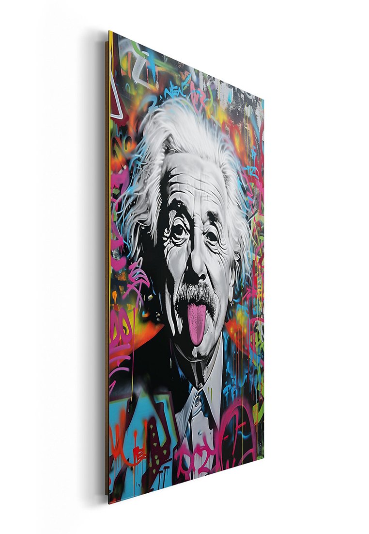 Farbige Graffiti-Kunst mit einem schwarz-weißen Porträt eines Mannes mit weißen Haaren und Schnurrbart, der gegen einen lebendigen Hintergrund die Zunge herausstreckt.
