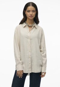Vero Moda VMLINN LS - Nööpidega pluus - sand