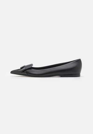 Must Have mustriga musthave musthave musthave, erakka musthave