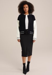 WE Fashion Kardigan - black
