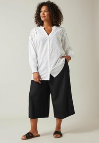 Evans WIDE  - Short - black