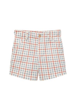 Short blanc avec motif à carreaux rouge et bleu, fermeture à boutons sur le devant, passants pour ceinture et deux poches latérales.