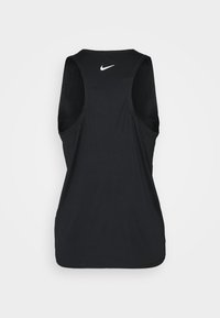 Camiseta sin mangas de deporte negra con amplios agujeros para los brazos, dobladillo curvado y un pequeño logo blanco de Nike en la parte posterior del cuello. Tejido de mezcla de algodón.