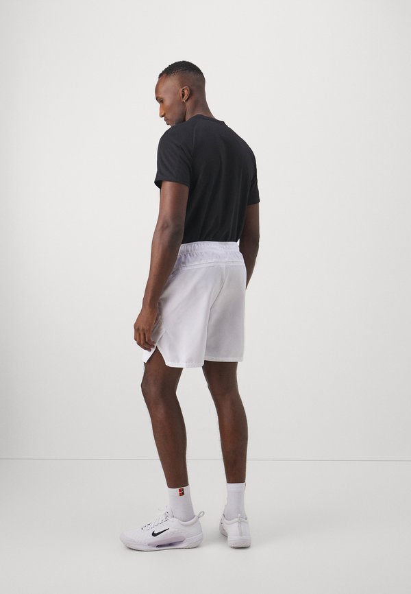 NIKECOURT VICTORY SHORT - Sports shorts4