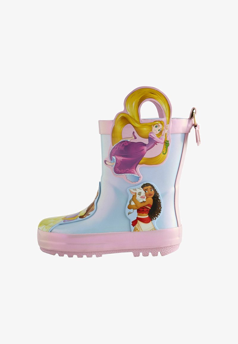 Dětská bota s růžovou podrážkou a postavičkami Rapunzel a Moana s prasátkem z Disney princezen na světle modrém pozadí.