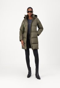 Tommy Hilfiger CASUAL COAT - Daunenmantel - army green
