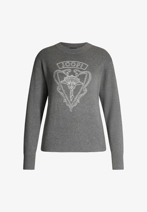 Grijze trui met lange mouwen, geribbelde manchetten, ronde hals en een decoratief lichtgrijs embleem met een bloem ontwerp aan de voorkant.