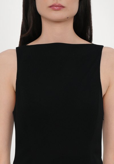 Zwart mouwloos jurkje met een vierkante halslijn, een gladde textuur en een aansluitende silhouet met zijnaaddetails.