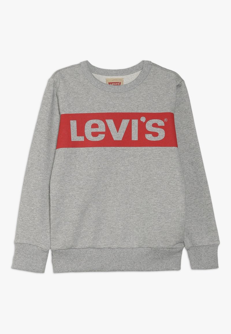 Sweat-shirt gris à col rond avec des manches longues, orné d'une bande rouge et du logo "Levi's" en lettres texturées blanches sur la poitrine.