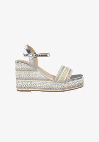 Seleccionado, plateado