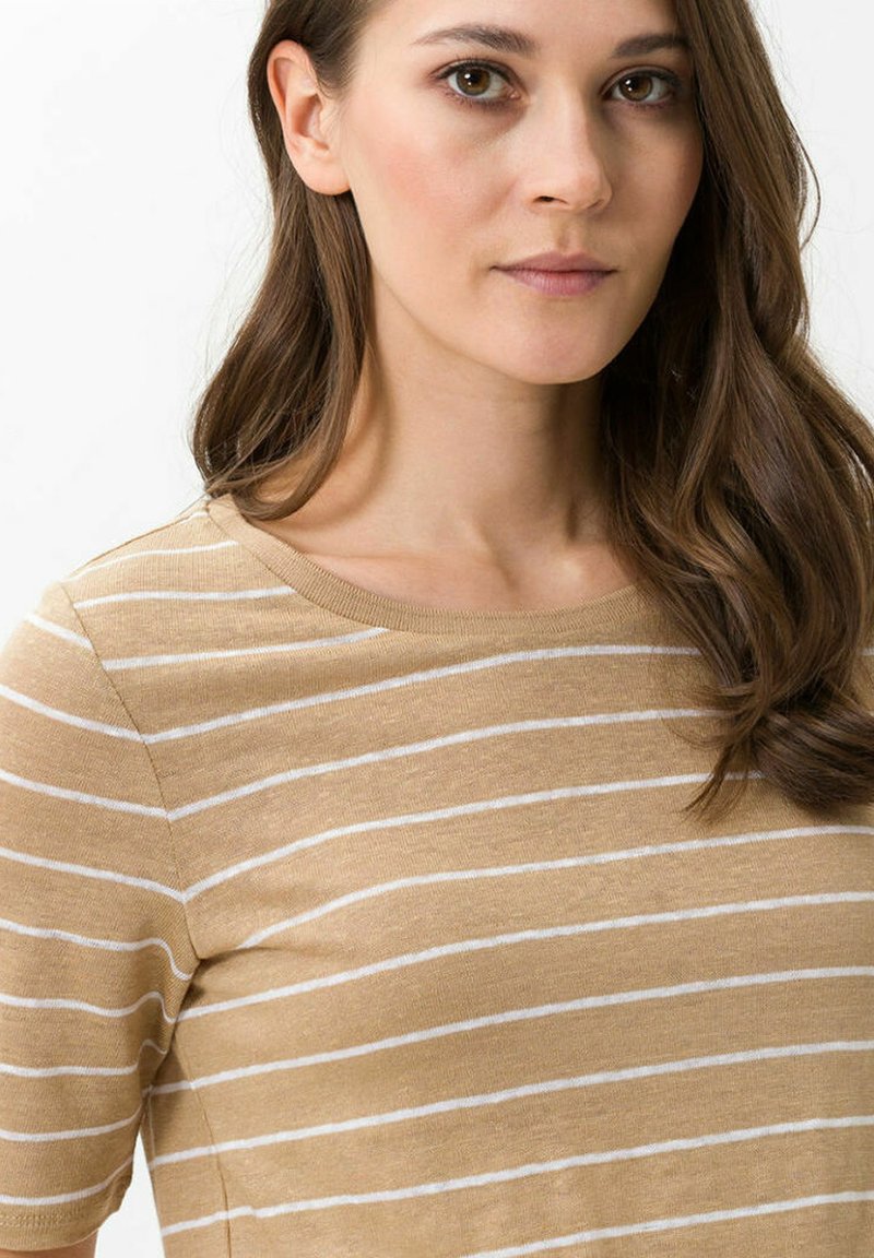 Damen T-Shirts | BRAX COLLETTA T-Shirt print bast/beige - BP59479 Damen T-Shirts | BRAX COLLETTA T-Shirt print bast/beige - BP59479