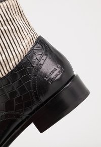 Melvin & Hamilton Nauhalliset nilkkurit - black