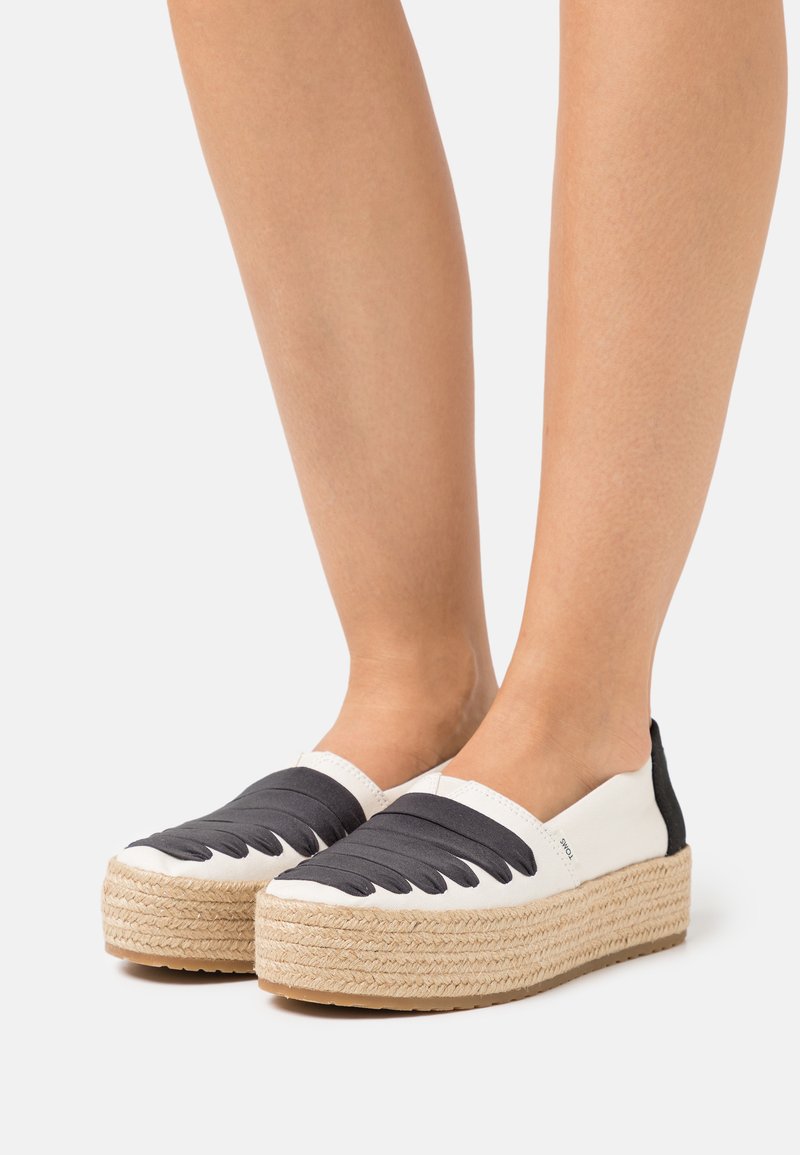 Damen Halbschuhe | TOMS VALENCIA VEGAN Espadrille natural/offwhite - KV87498 Damen Halbschuhe | TOMS VALENCIA VEGAN Espadrille natural/offwhite - KV87498