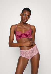Triumph AMOURETTE MAXI - Cuecas - naked pink