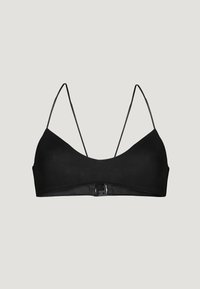 Svart bralette med en slät textur, triangulära kupor, justerbara tunna band och ett knäppstängning på baksidan. Minimalistisk design.