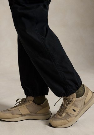 Polo Ralph Lauren, TRAIN 89 NUBUCK & OXFORD SNEAKER - Tenisky - tonal milkshake