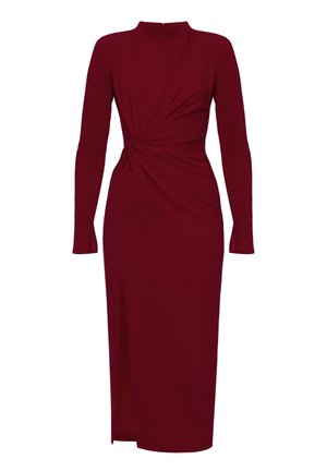 Bordowa sukienka midi z długim rękawem, z bocznym rozcięciem i marszczonym detalem skrętu w talii, dopasowana sylwetka.
