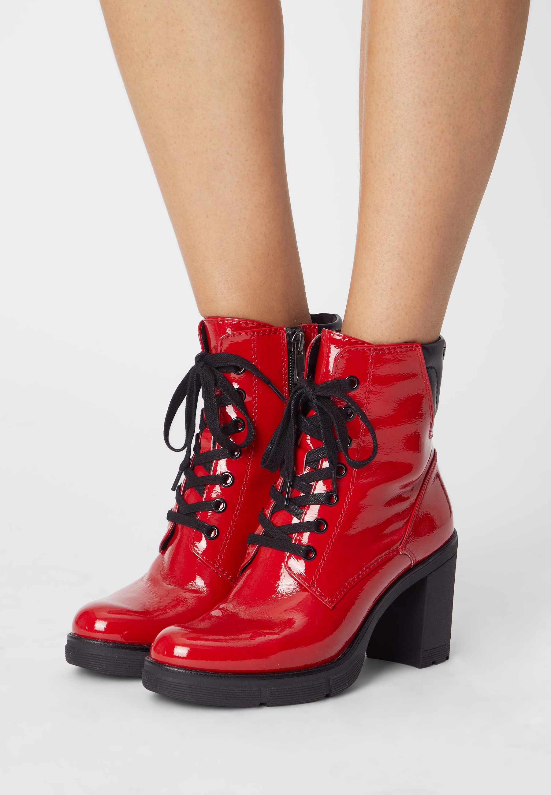 Marco Tozzi Enkellaarsjes met plateauzool - red/rood - Zalando.nl