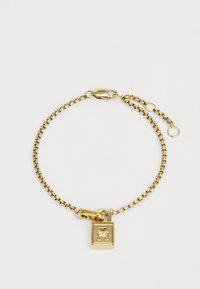 Pulsera de cadena de oro con un charm de candado que presenta una letra "H" en relieve. Textura suave y cierre de langosta para un ajuste seguro.