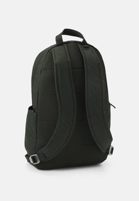 Nike Sportswear ELEMENTAL - Mochila - sequoia/cargo khaki
