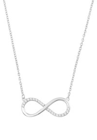 Collana con pendente infinito in argento, decorato con piccole gemme trasparenti, attaccata a una delicata catena. Texture liscia e design elegante.