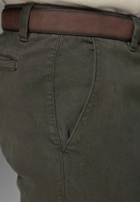 Next Chino - khaki green