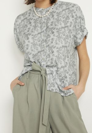 Blusa - light green