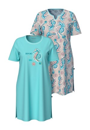 Dwie koszule nocne z krótkim rękawem, jedna jednokolorowa turkusowa z konikiem morskim i napisem „Beyond the Sea”, druga beżowa z nadrukiem niebieskich koników morskich i muszelek na całej powierzchni.