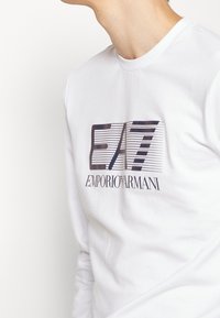 EA7 Emporio Armani Mikina - white