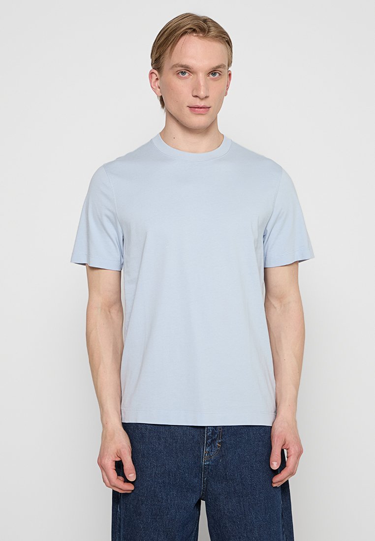 Abercrombie & Fitch T-shirt basic lichtblauw Abercrombie & Fitch T-shirt basic lichtblauw