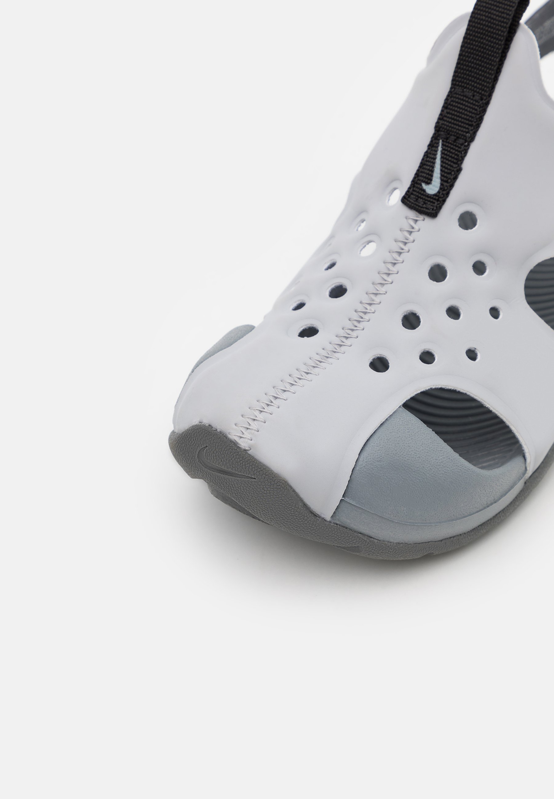 nike sunray protect grey