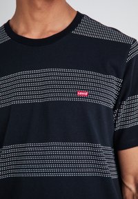 Levi's® ORIGINAL TEE - Βασικό μπλουζάκι - beatle/meteorite