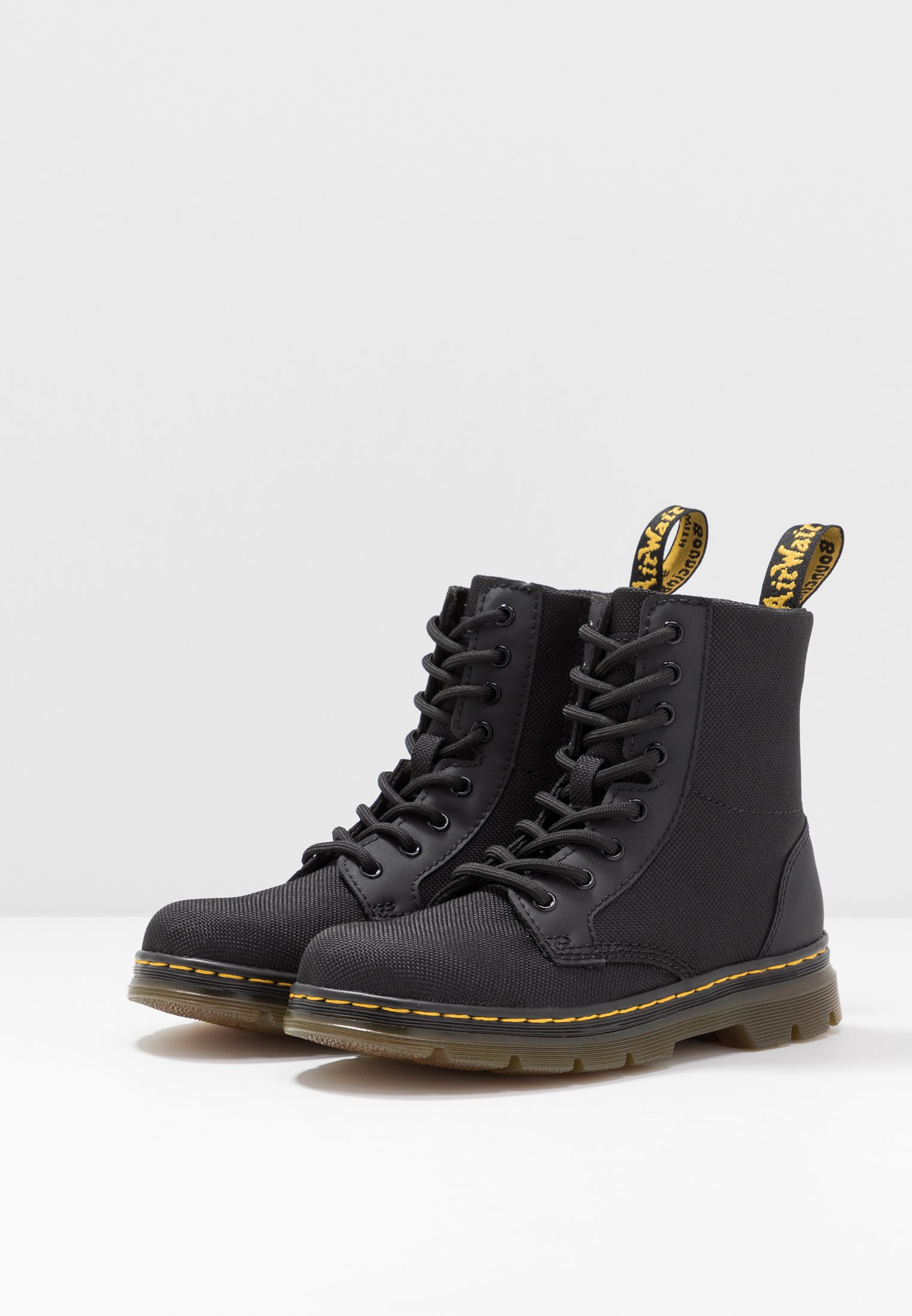 dr martens junior combs