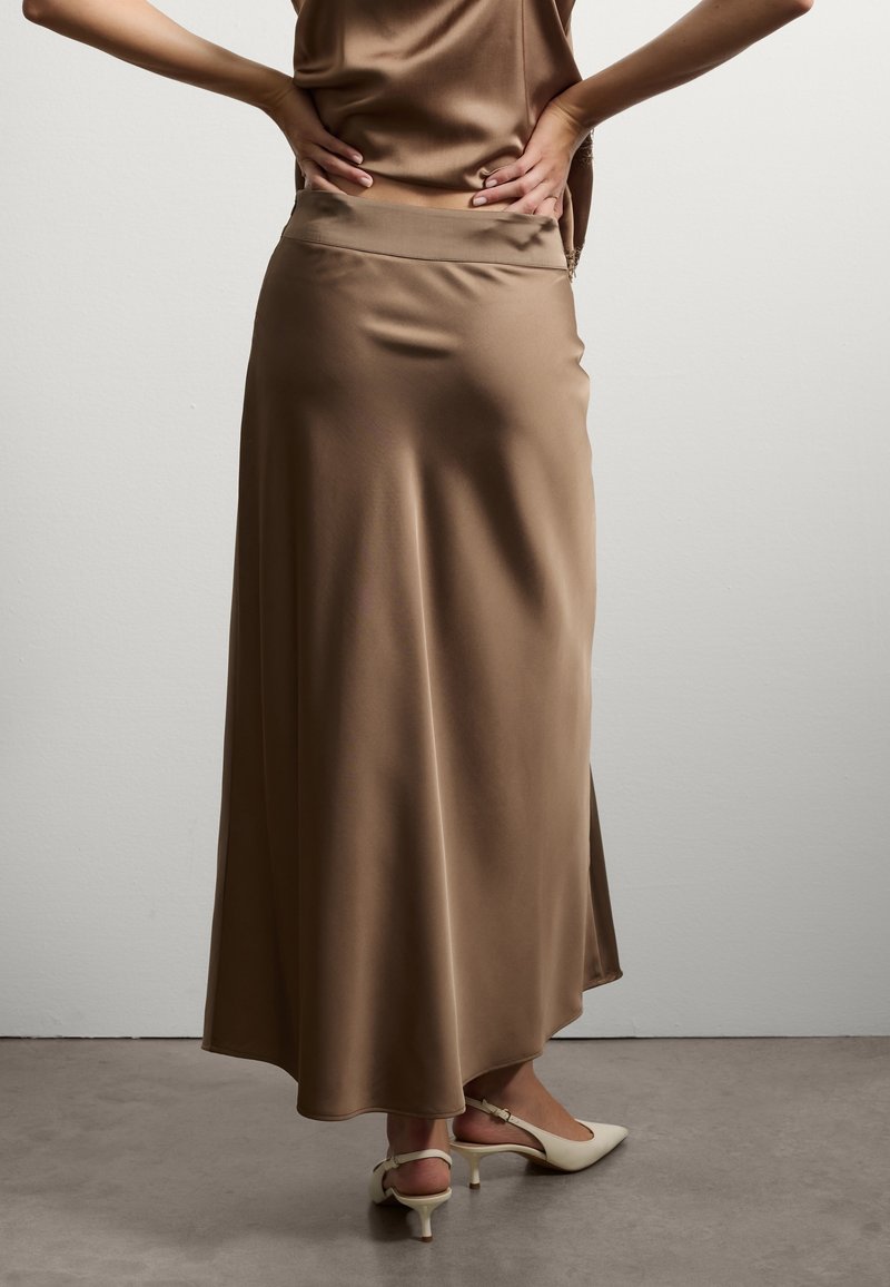 Tenue Deux Pièces Zafir London Taille 10 - Haut à Bretelles Et Jupe Longue Marron - Porté Une Fois