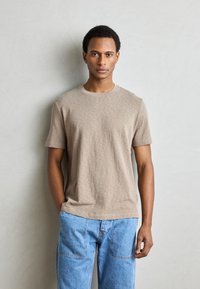 Marc O'Polo DENIM - LOGO PRINT - T-shirt basique - dusky green Image miniature 1