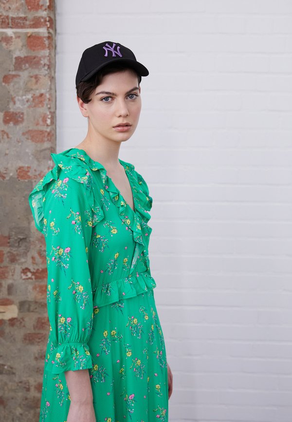 FEMALE LEAGUE ESS 9FORTY® - Cap