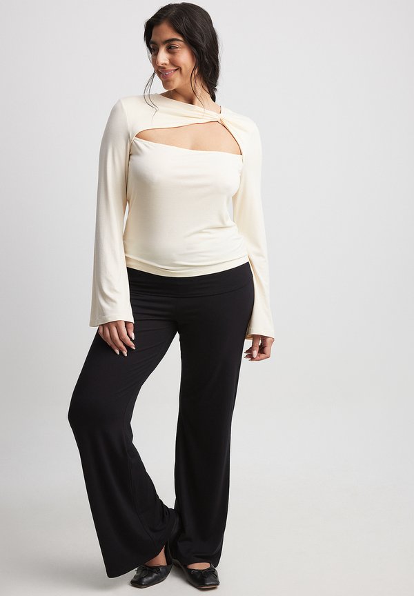 SOFT LINE YOGA - Stoffhose